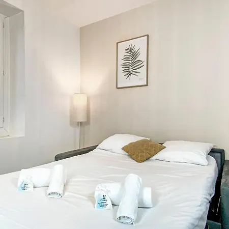 Homey Titi - Hyper-Centre - Proche Gare Et Tram - Lit Convertible - Wifi Gratuit Annemasse Exterior photo